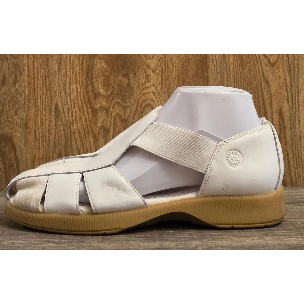 Earth Leather Fisherman Sandals Womens Size 8 White